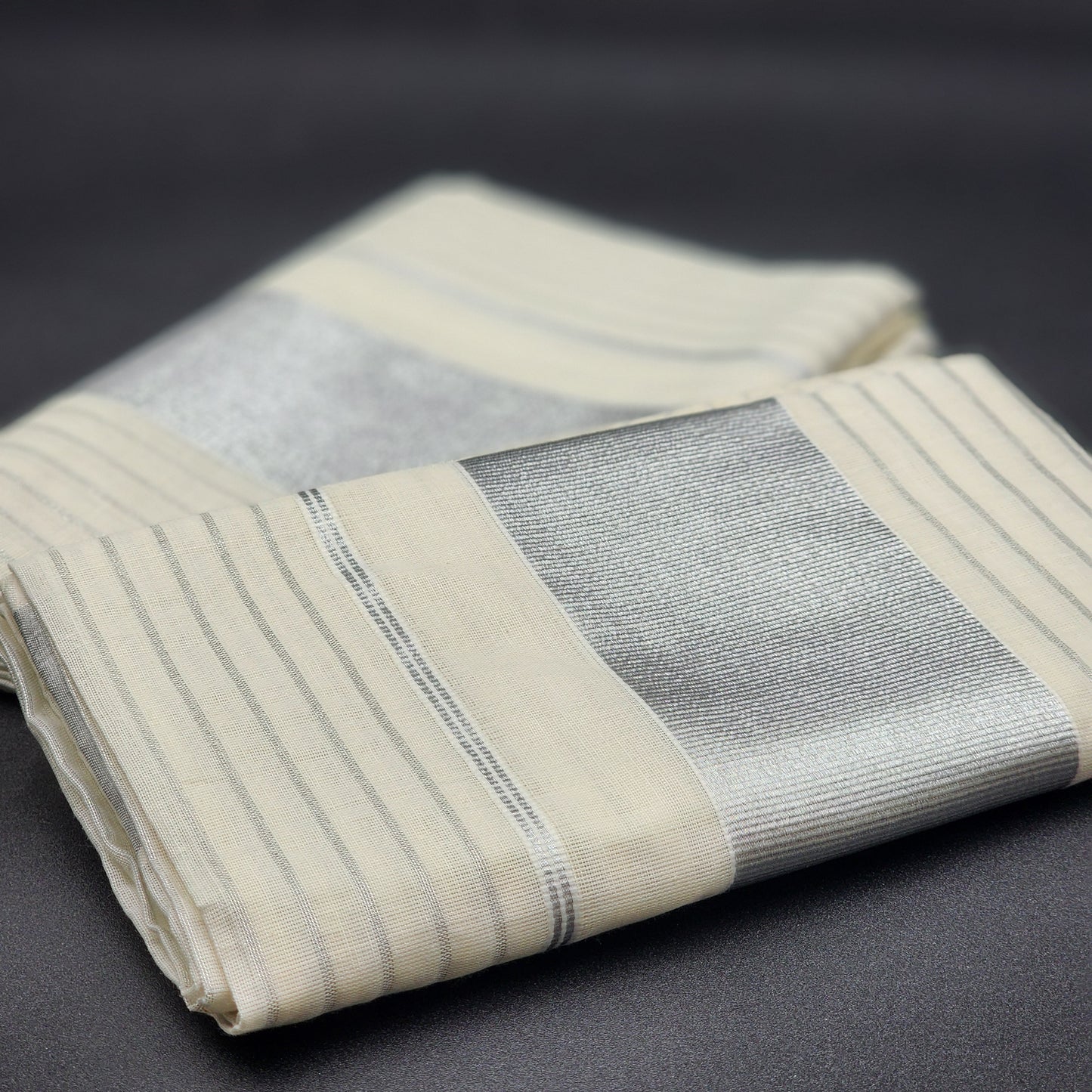 Set Mundu Full body Silver line and Thick silver border Eljoys Fashion