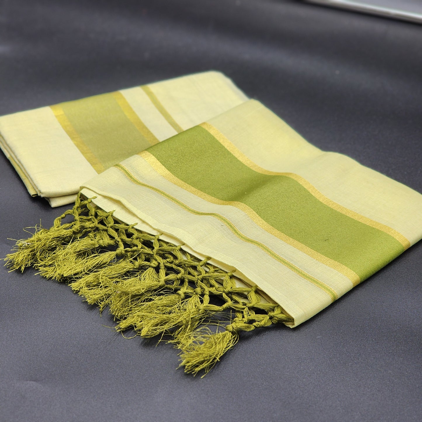 Set Mundu light yellow and light gold full body with dark green and gold borders Eljoys Fashion