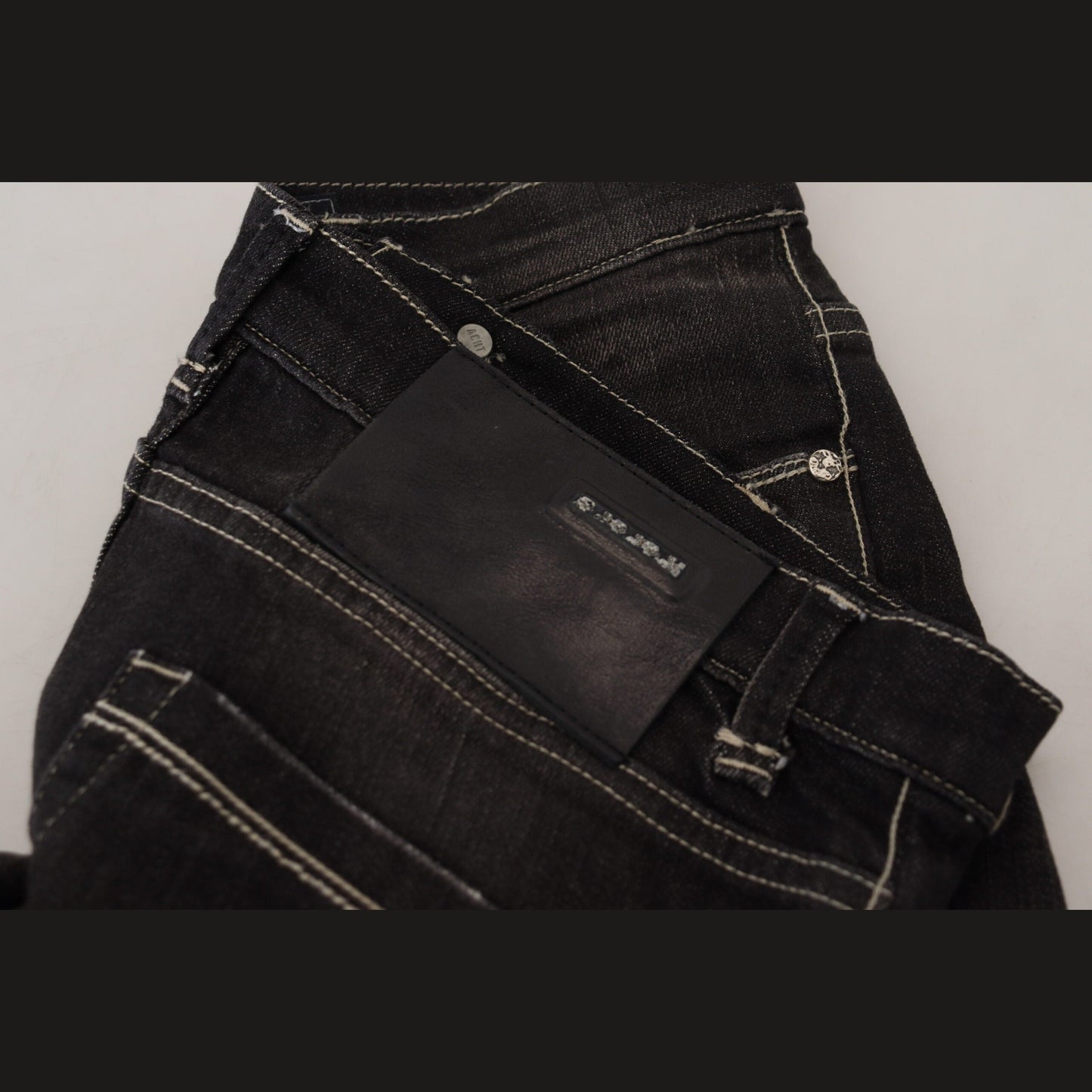 Acht Black Washed Mid Waist Tapered Women Casual Denim Jeans Acht