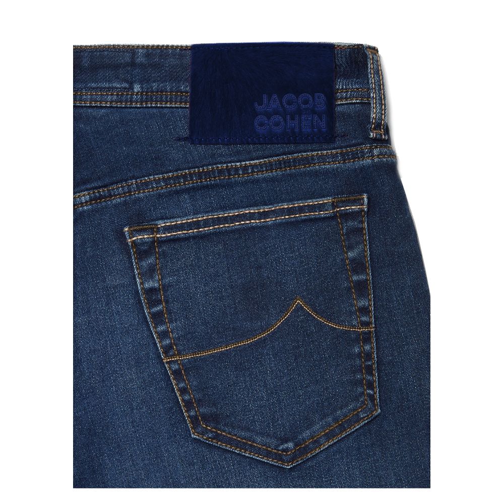Jacob Cohen Elevate Your Denim Game with Bard Model Jeans Jacob Cohen