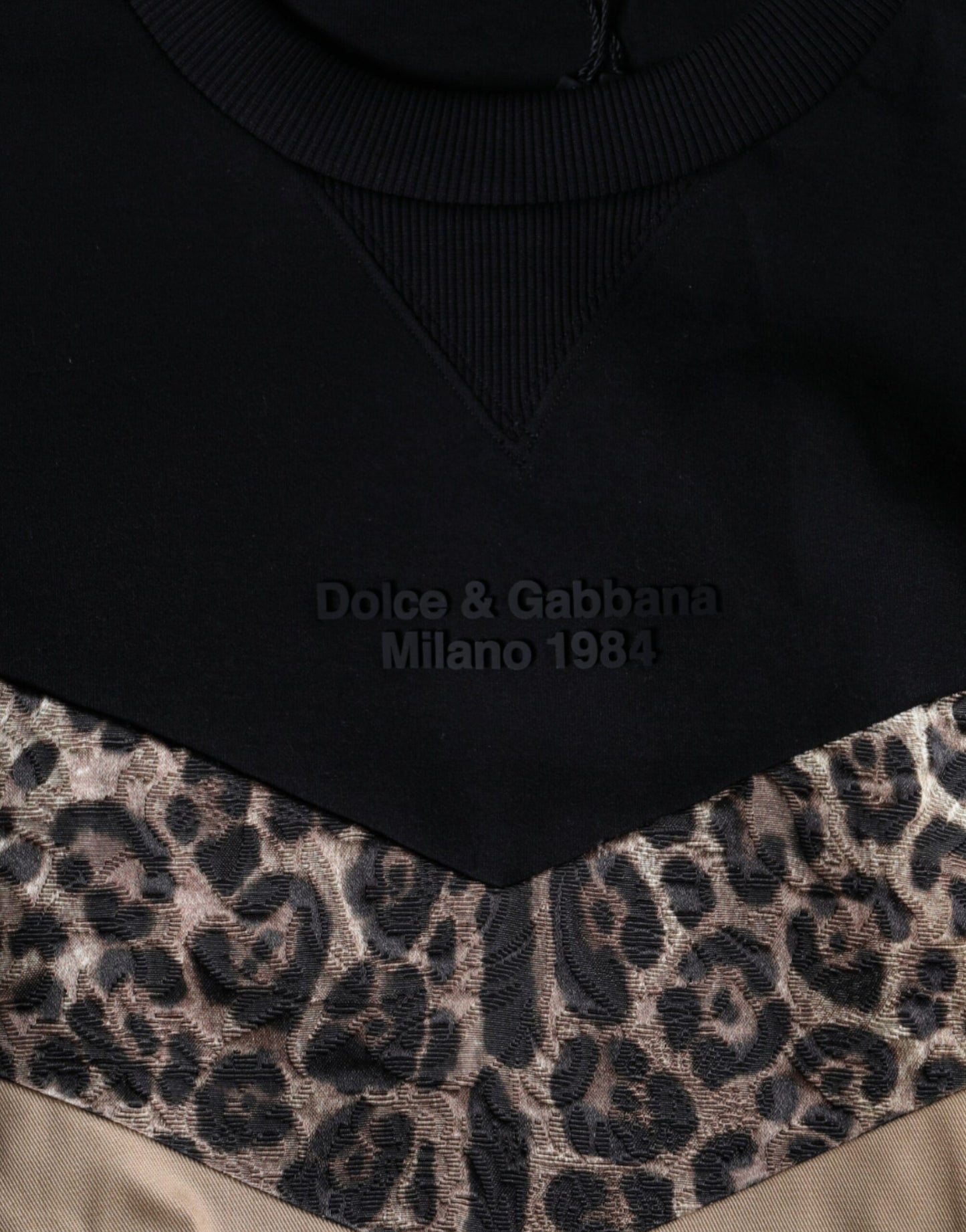 Dolce & Gabbana Black Leopard Crew Neck Sweatshirt Sweater Dolce & Gabbana