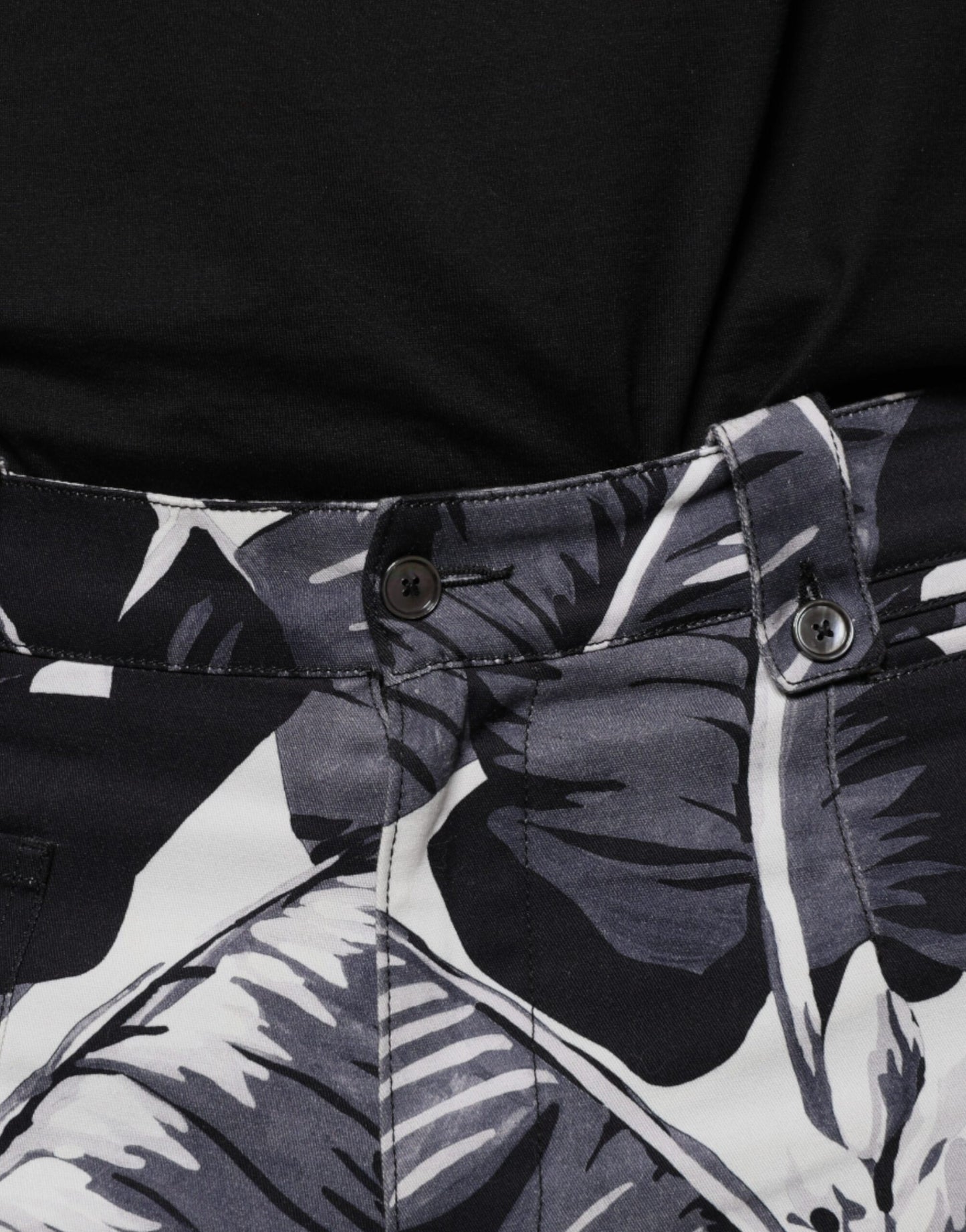 Dolce & Gabbana Gray Banana Leaf Cotton Stretch Capri Pants Dolce & Gabbana