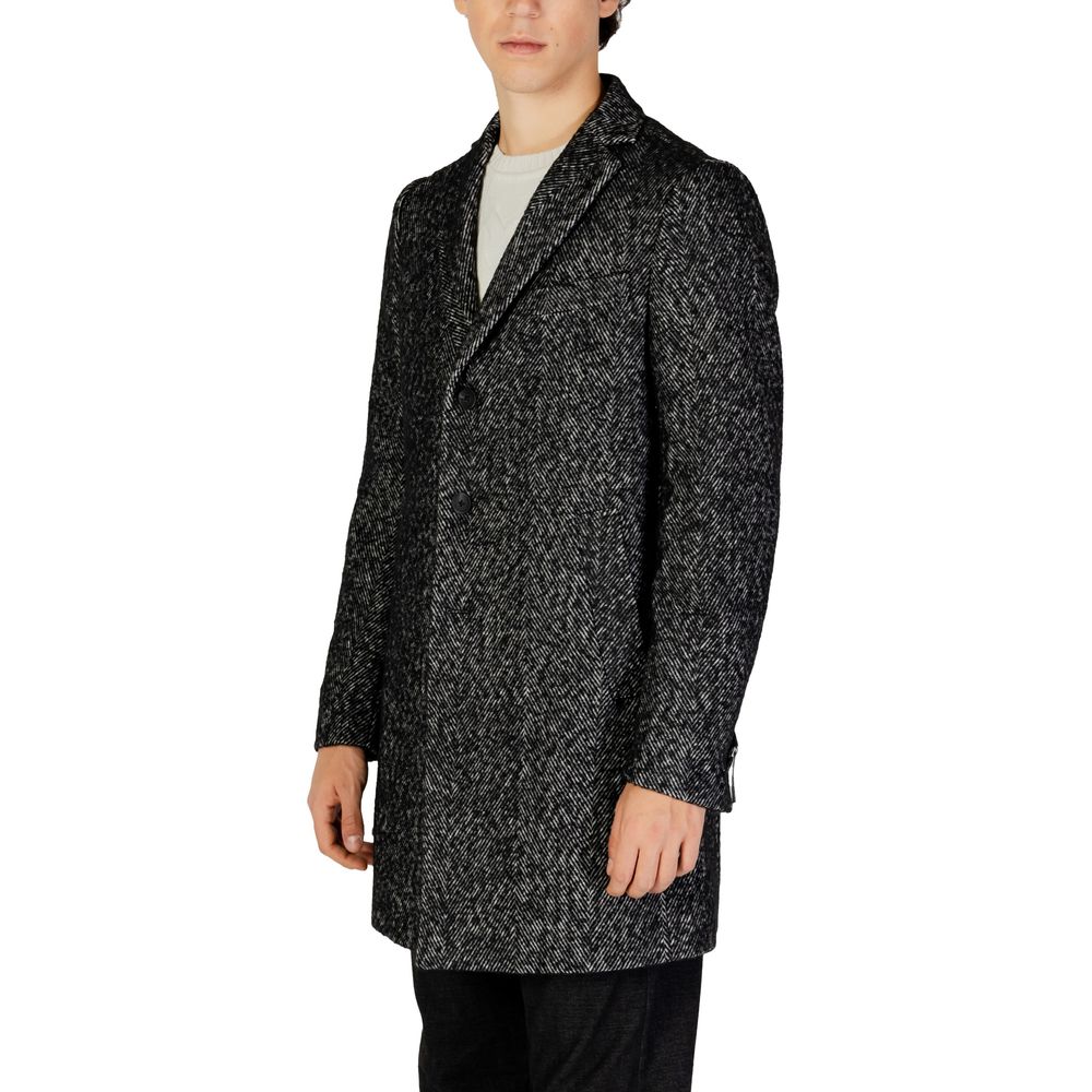 Hamaki-Ho Black Polyester Coat Hamaki-Ho
