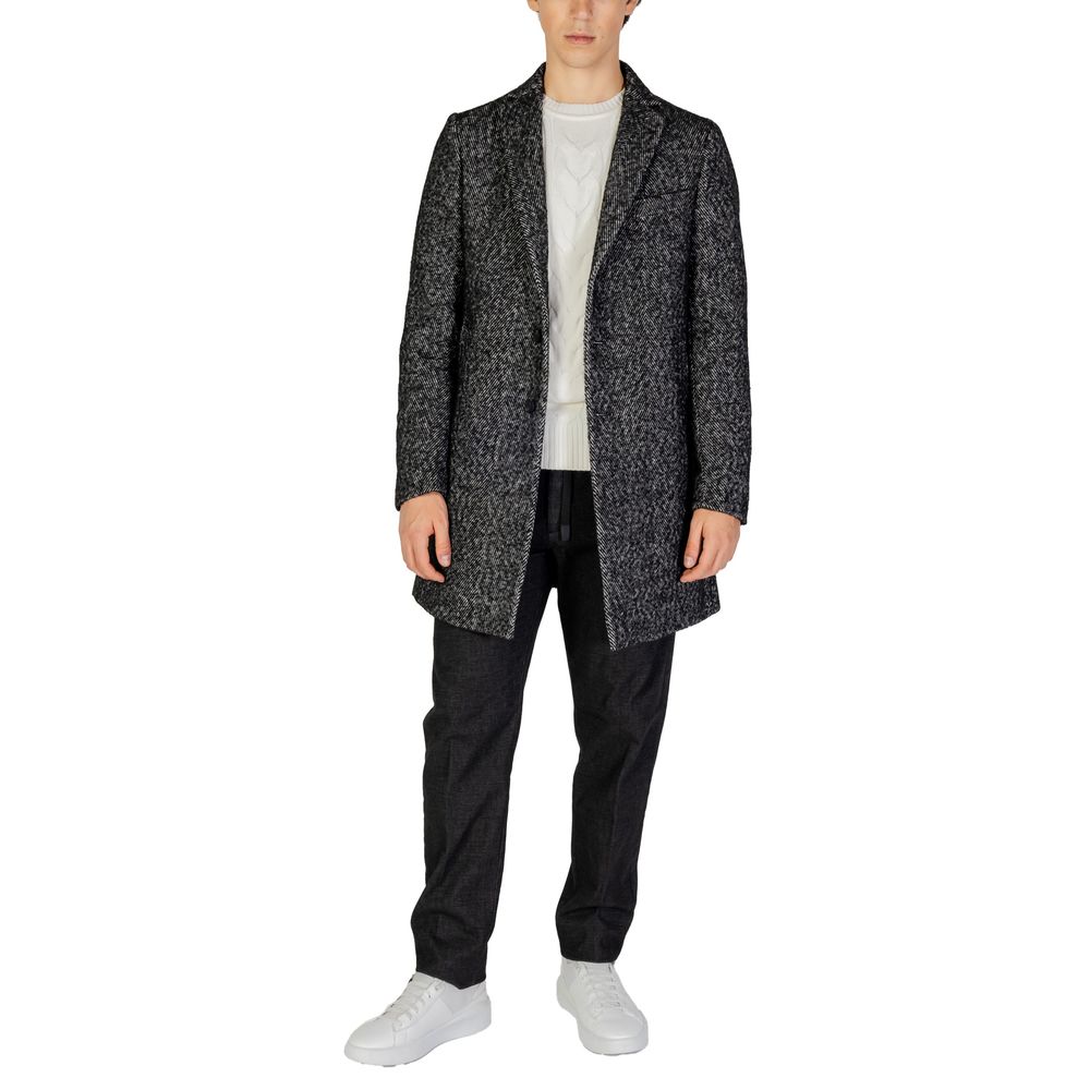 Hamaki-Ho Black Polyester Coat Hamaki-Ho