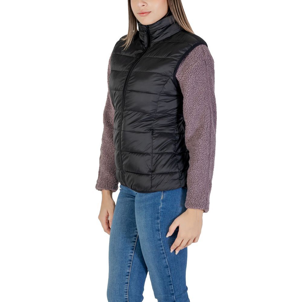 B.Young Black Nylon Sleveless Jacket B.Young