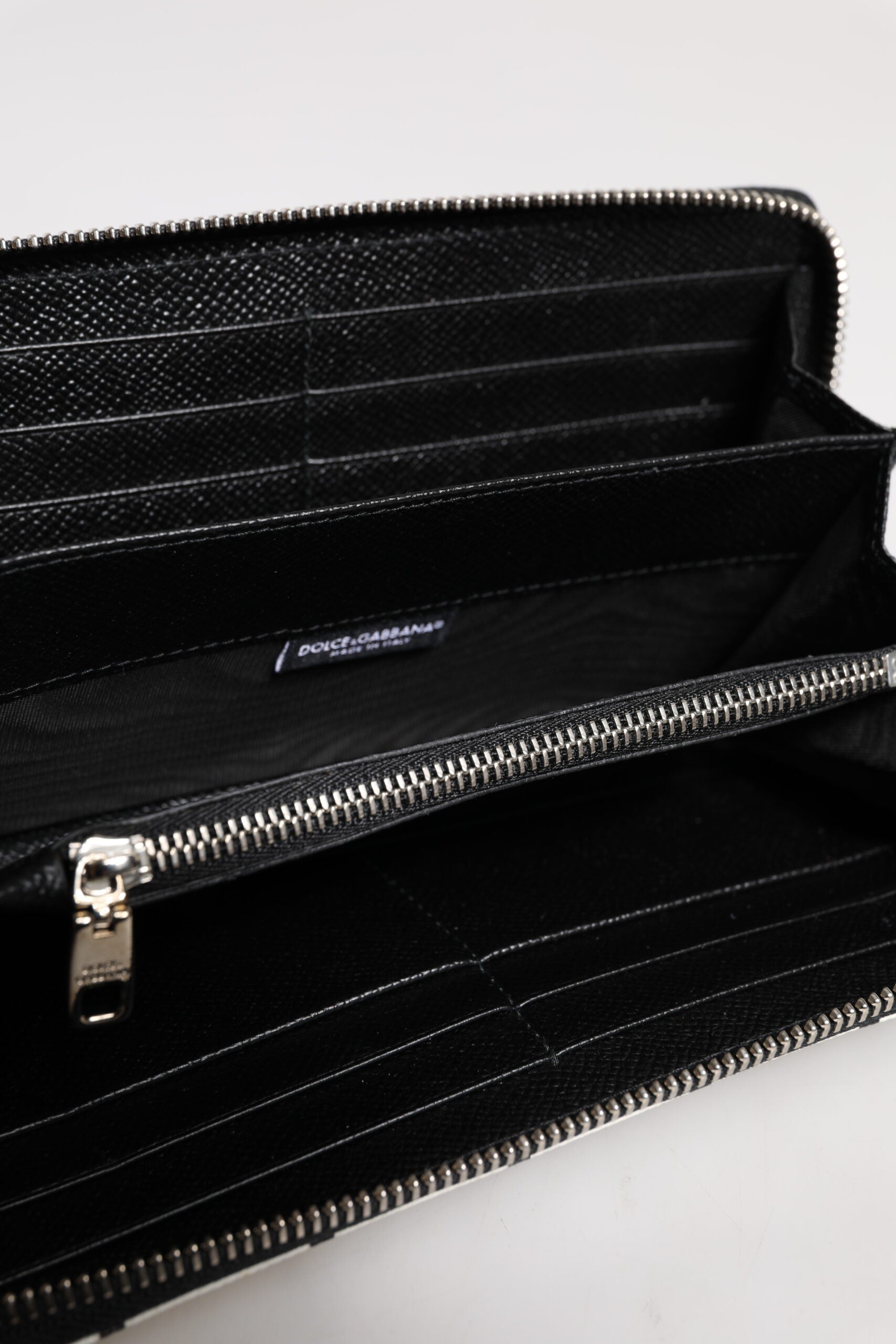 Dolce & Gabbana White Leather DG Crown Royals Continental Zip Around Wallet Dolce & Gabbana