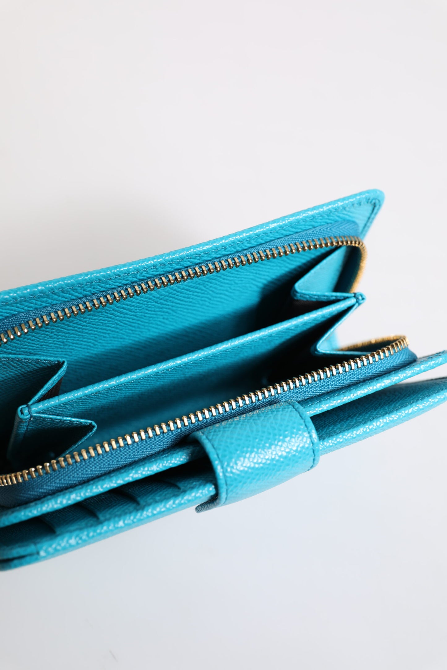 Dolce & Gabbana Light Blue Leather Bifold Continental Clutch Wallet Dolce & Gabbana