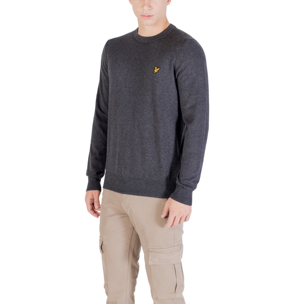 Gray cotton sweatshirt by Lyle & Scott featuring a classic crewneck and ribbed cuffs, casual and comfortable for everyday wear.