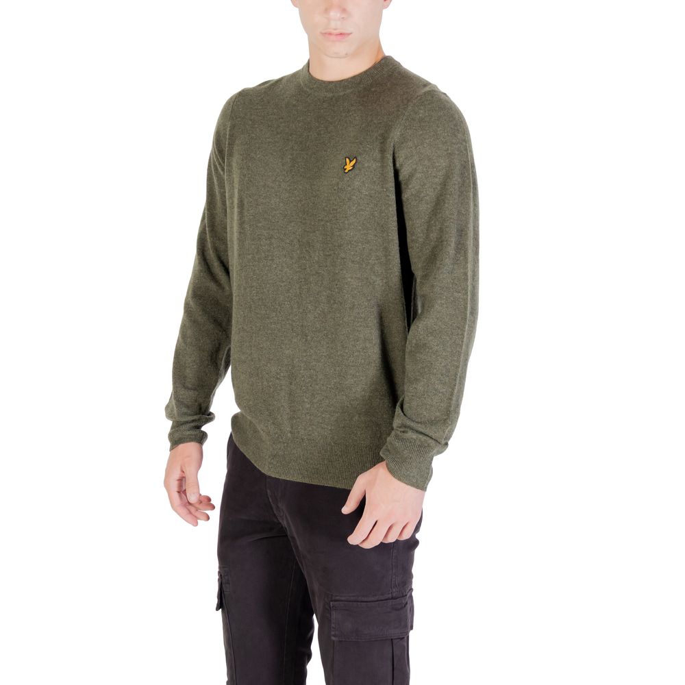 Lyle & Scott Bicolor Nylon Sweatshirt with color-block design and ribbed cuffs, casual athletic style.
