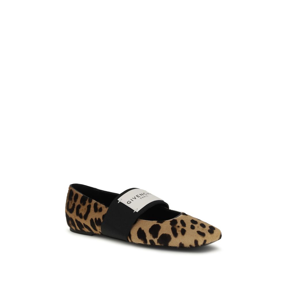 Givenchy Beige Calf Leather Bos Taurus Ballet Flats Givenchy