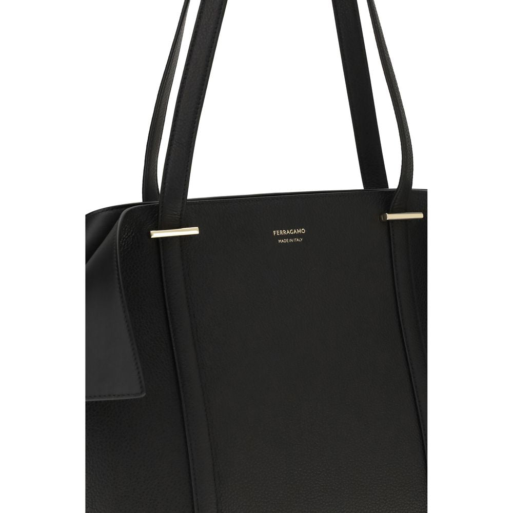Ferragamo Black Calf Leather Bos Taurus Shoulder Bag Ferragamo