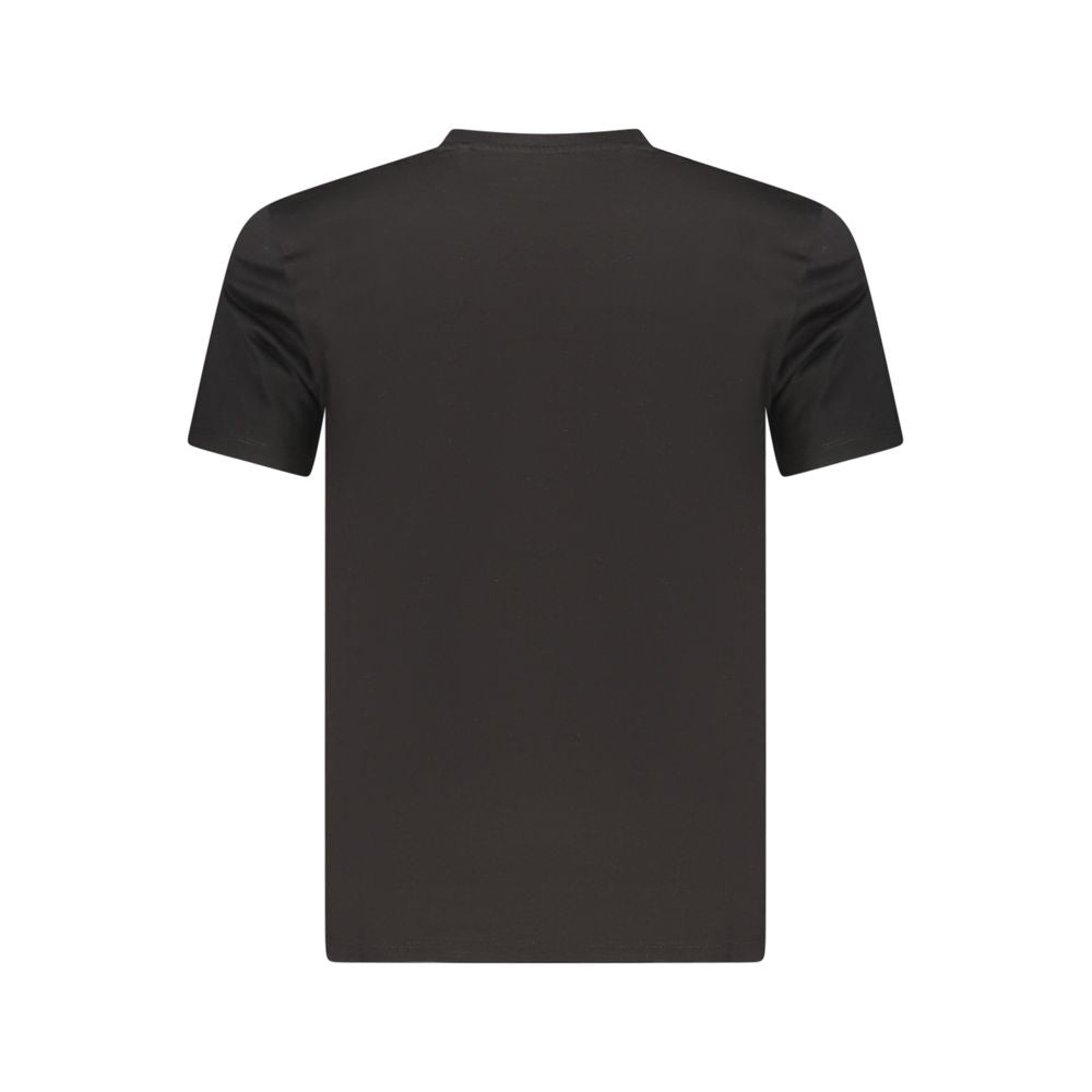 Black Guess Jeans men's T-shirt made from organic cotton, featuring a classic fit and simple design.