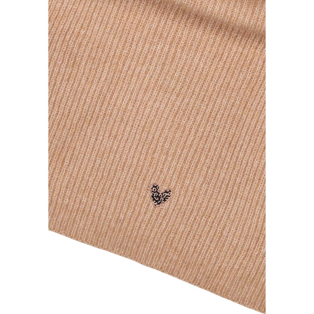 Beige Pieces recycled polyester scarf with soft, lightweight fabric and subtle woven texture, perfect for casual or stylish wear.