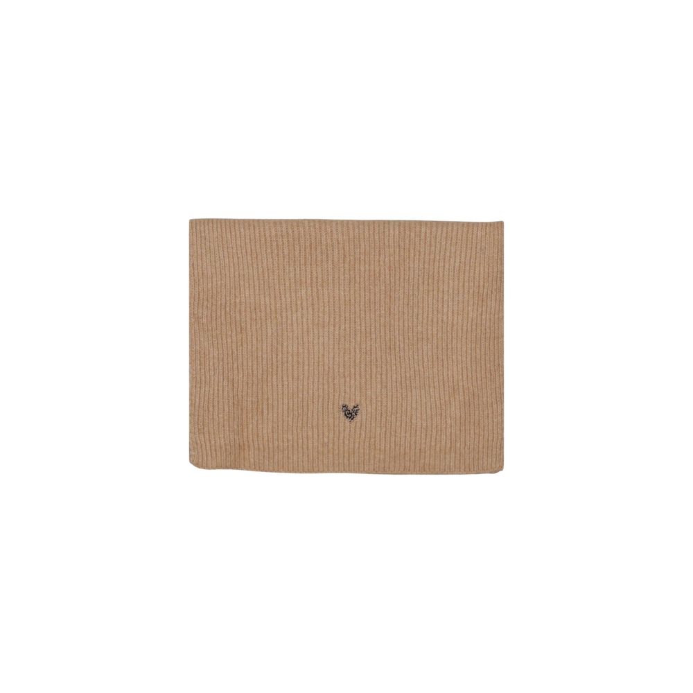 Beige Pieces recycled polyester scarf with soft, lightweight fabric and subtle woven texture, draped elegantly in the image.