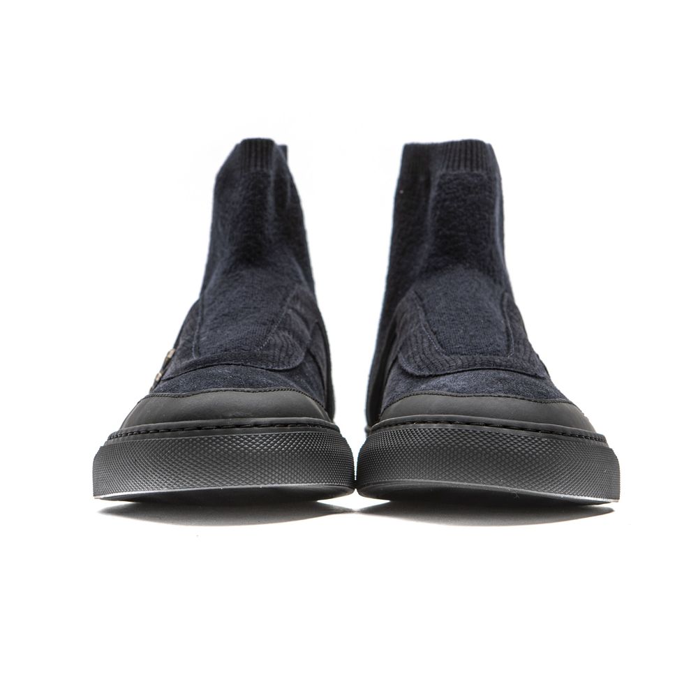 Blue leather women's ankle boot by Mr&Mrs Italy with a sleek design and low heel, perfect for stylish everyday wear.