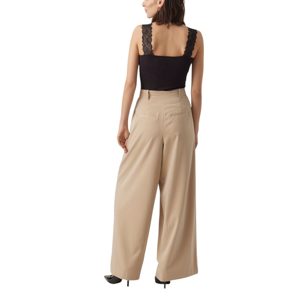 Black Vero Moda viscose tank top displayed on a hanger with a simple background.