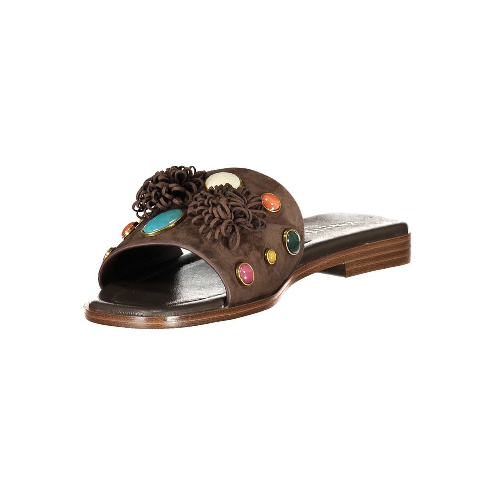 Brown leather women's slippers by Twinset, featuring a comfortable slip-on design and stylish finish.