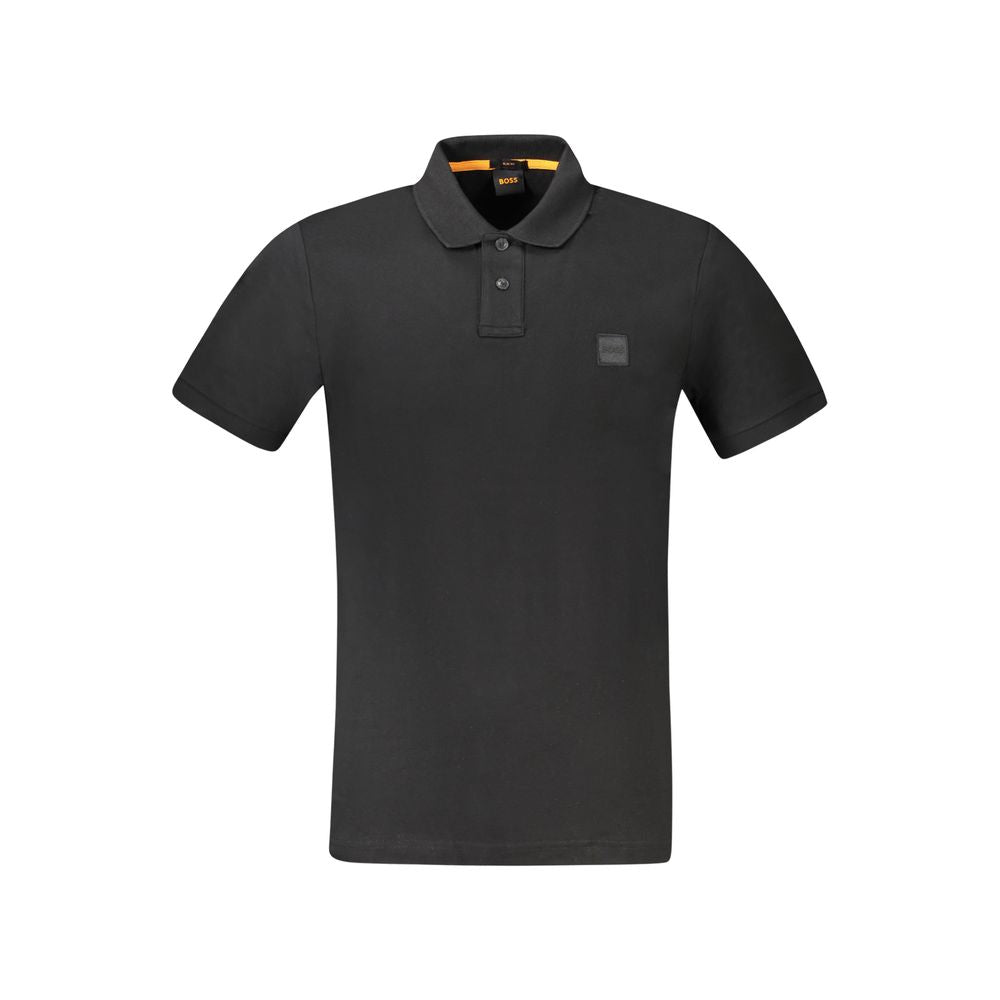 Hugo Boss white cotton men's T-shirt with round neckline and short sleeves, casual everyday wear.
