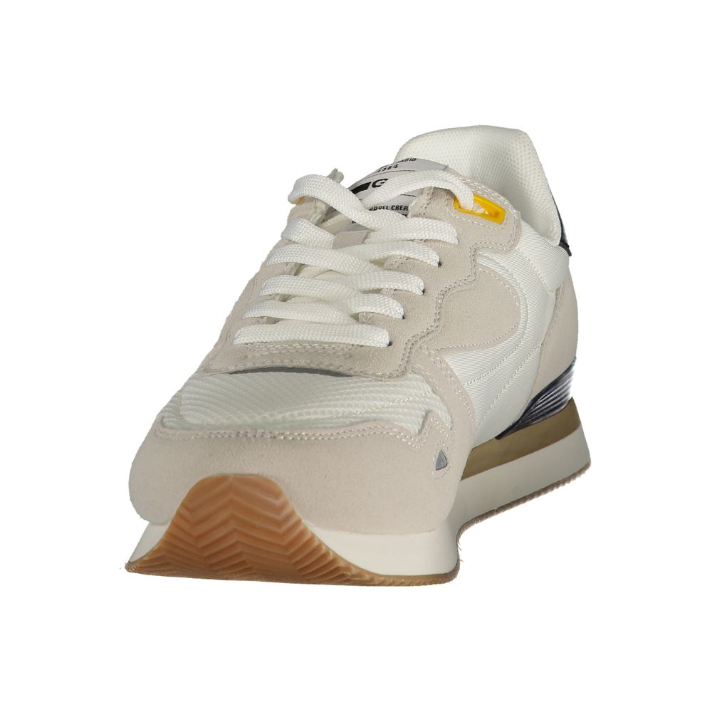 White polyester men's Gas sneakers with sleek design and lace-up closure, ideal for casual and athletic wear.