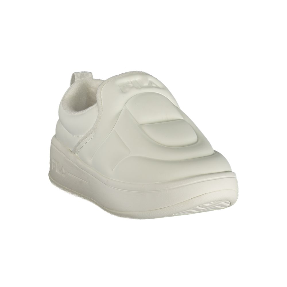 Fila black polyester women's sneaker with sporty design and white sole, showcasing comfortable athletic footwear.