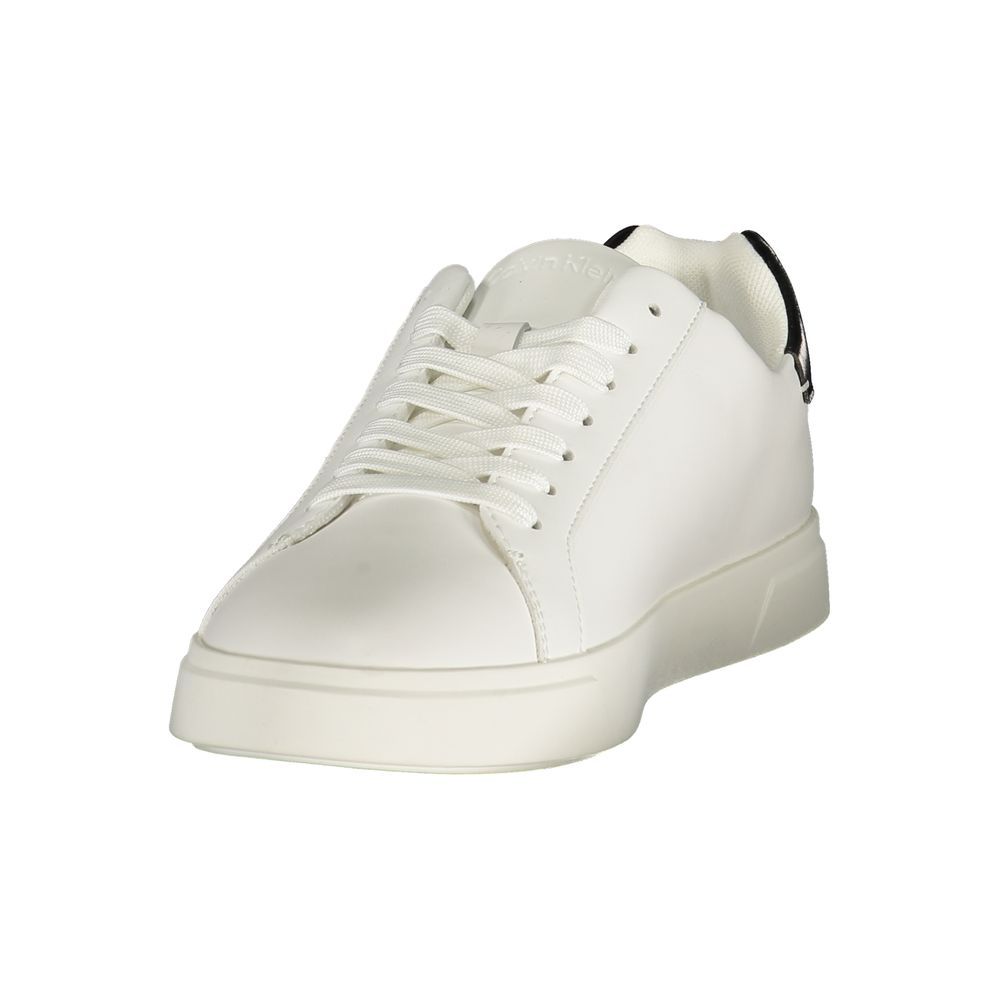 Calvin Klein Bianco Donna sneaker with white polyurethane upper and classic lace-up design, casual footwear for women.