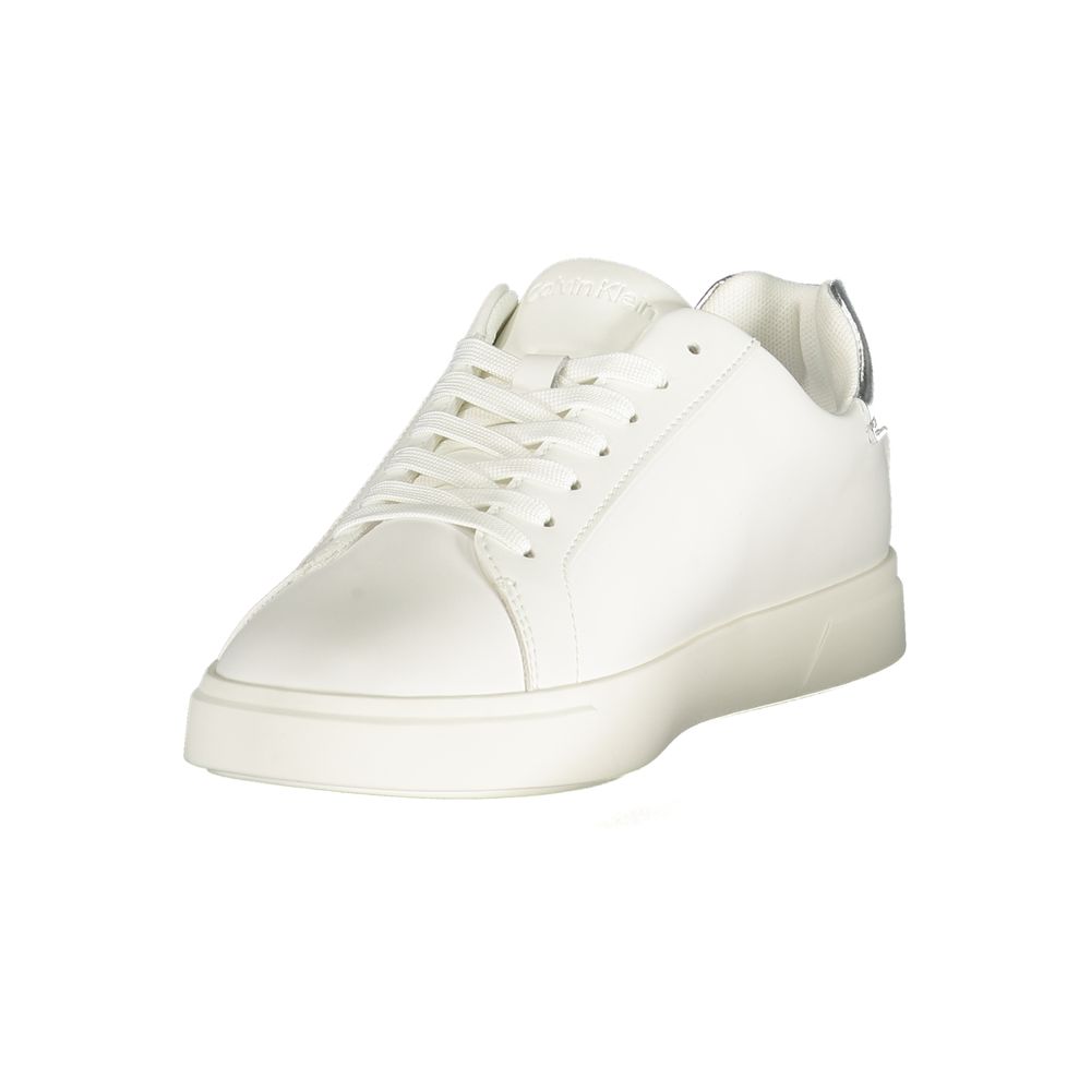 Calvin Klein Bianco Donna sneaker made of white polyurethane with sleek design and cushioned sole.