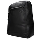 Piquadro black leather backpack with adjustable shoulder straps and multiple compartments for stylish everyday use.