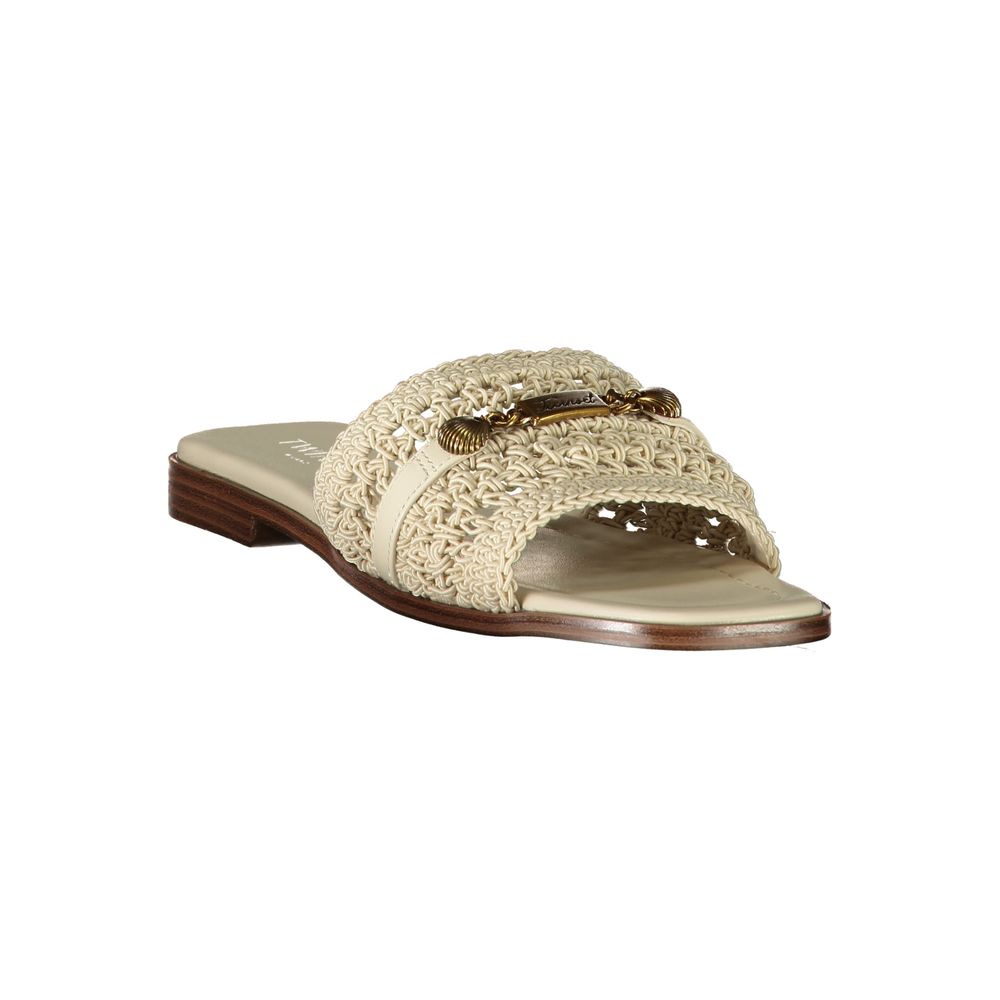 Twinset beige leather women's sandal with open toe and ankle strap, stylish and comfortable for warm weather.