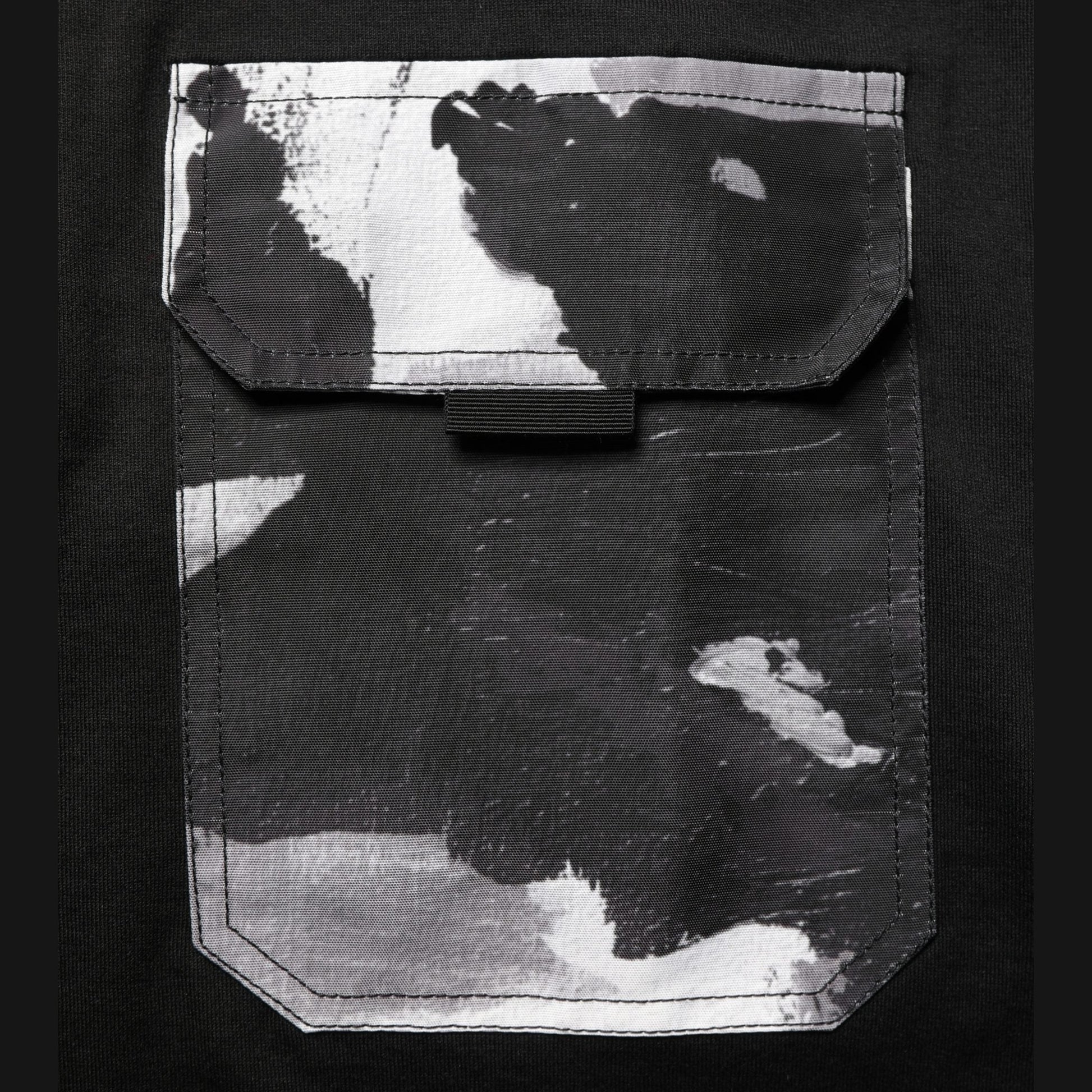 Dolce & Gabbana Black Camouflage Pocket Oversized T-shirt Dolce & Gabbana