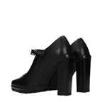 Max Mara black leather high heel pumps with pointed toes and sleek design, perfect for elegant office or evening wear.