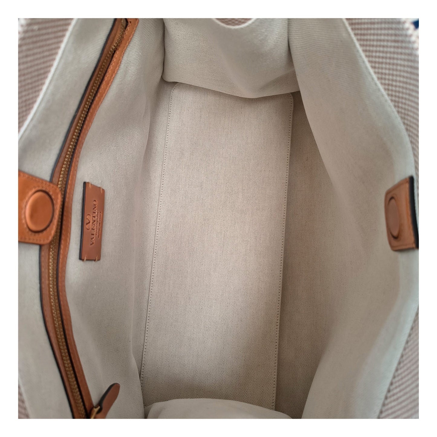 Valentino Garavani Beige Fabric Handbag Valentino Garavani