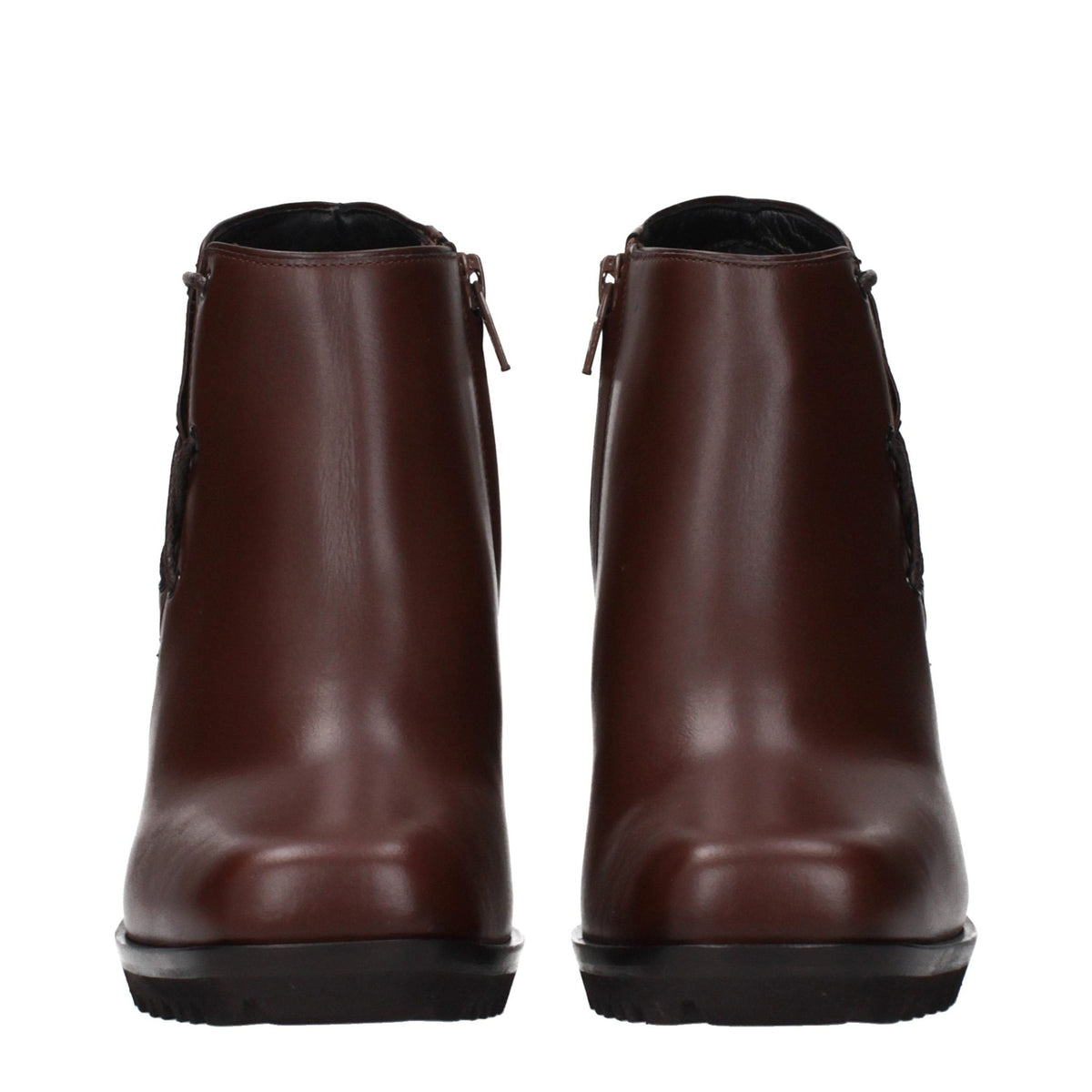 Max Mara brown leather ankle boots with sleek design and pointed toes, stylish footwear for everyday wear.
