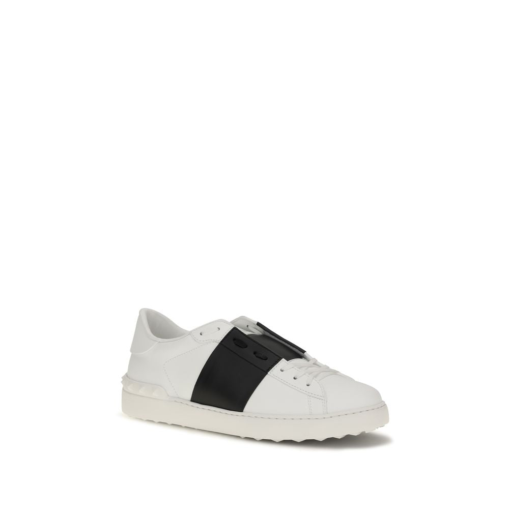 Valentino Garavani Black And White Calf Leather Bos Taurus Low Top Sneakers