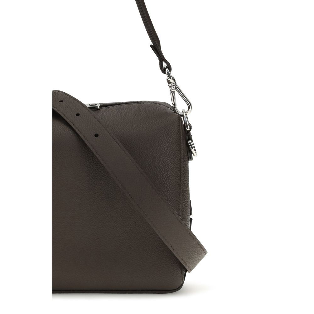 Fendi brown calf leather Bos Taurus shoulder bag with gold-tone hardware and signature logo detailing.