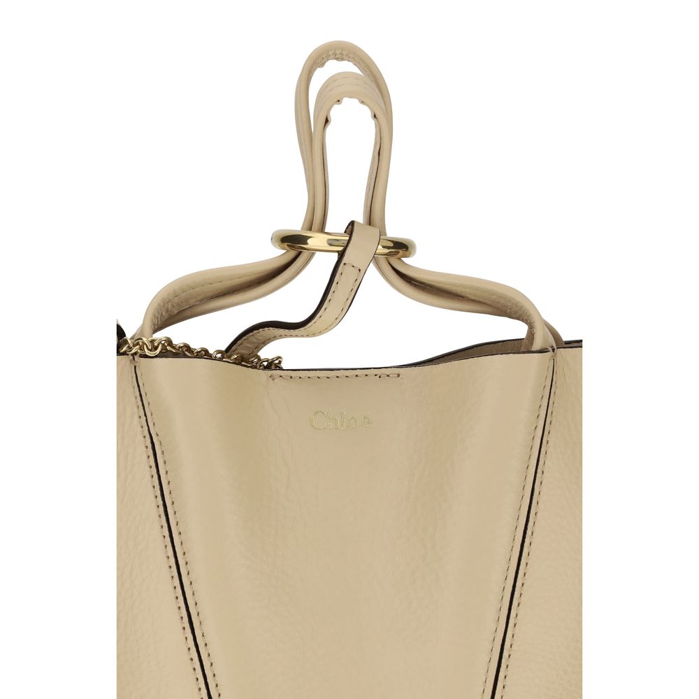Chloé beige calf leather Bos Taurus shoulder bag with gold-tone hardware and sleek design, featuring a spacious interior and elegant style.