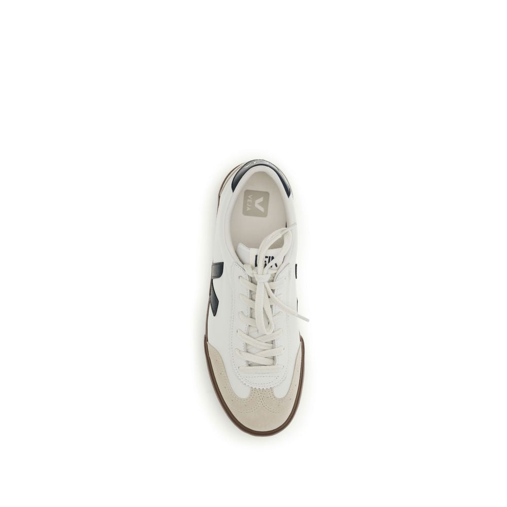 Veja white calf leather Bos Taurus athletic sneakers with laces and sporty design, perfect for casual and active wear.