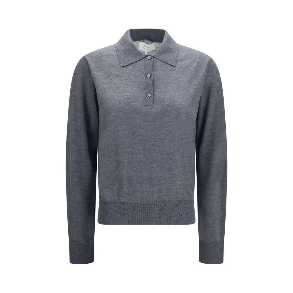 Gray cashmere shirt from Loulou De Saison, featuring a soft, cozy fabric and classic design, shown on a model.