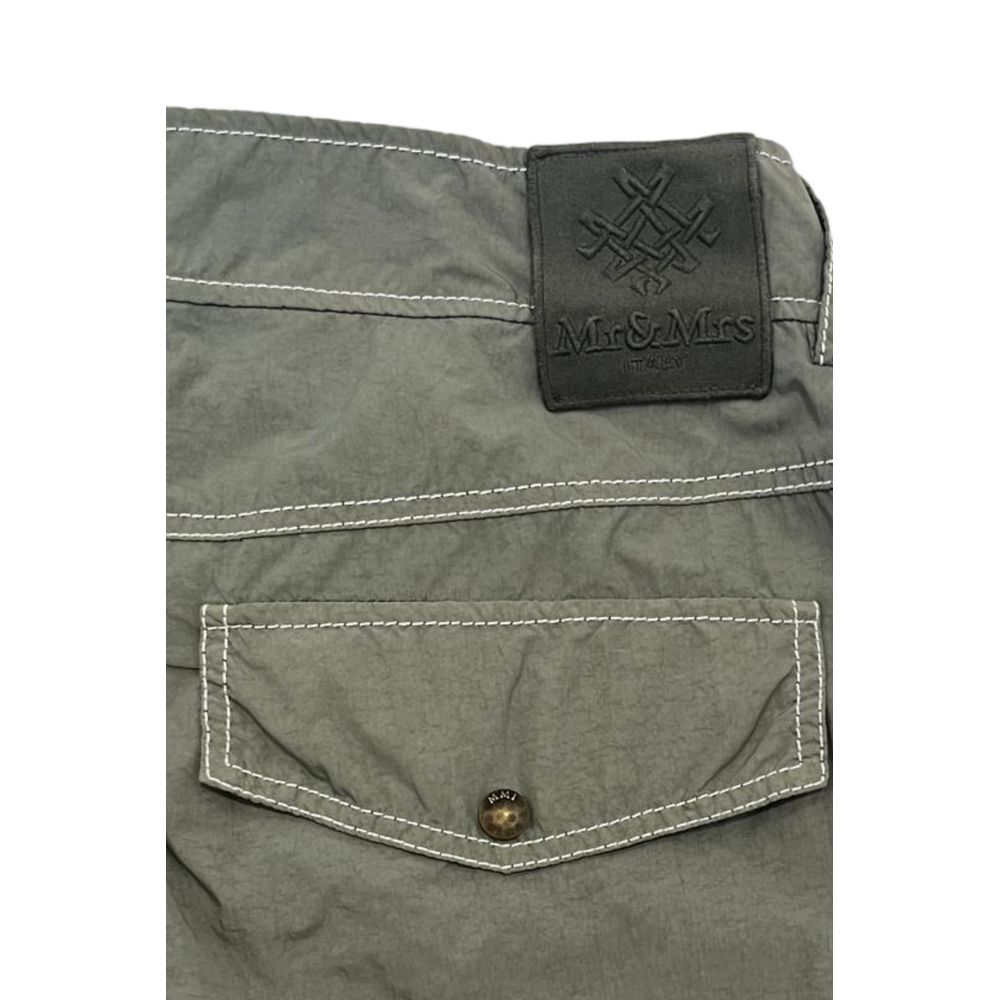 Green fabric men's pants by Mr&Mrs Italy, stylish and comfortable men's trousers with a tailored fit.