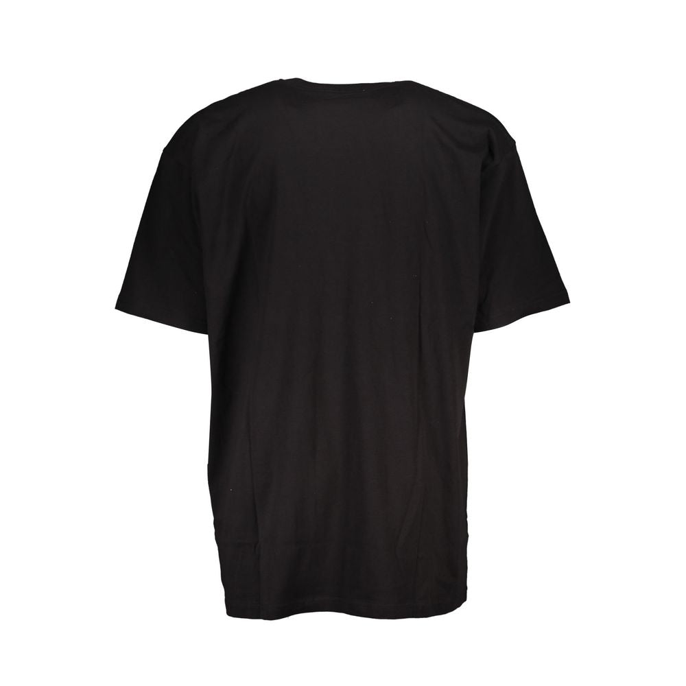 Black Vans cotton men's T-shirt with short sleeves and classic crew neckline, featuring a simple, clean design.