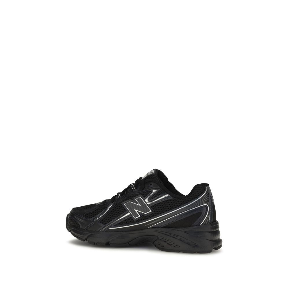 Black New Balance athletic sneakers made of polyamide with sporty design and modern lacing, suitable for running and casual wear.