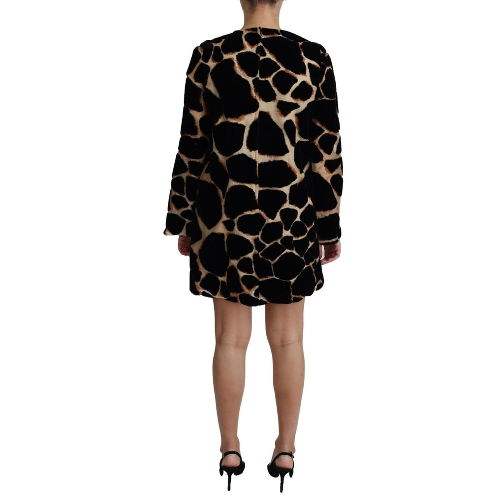 Dolce & Gabbana black giraffe print shift mini dress with short sleeves and fitted silhouette, stylish and elegant for fashionable wear.