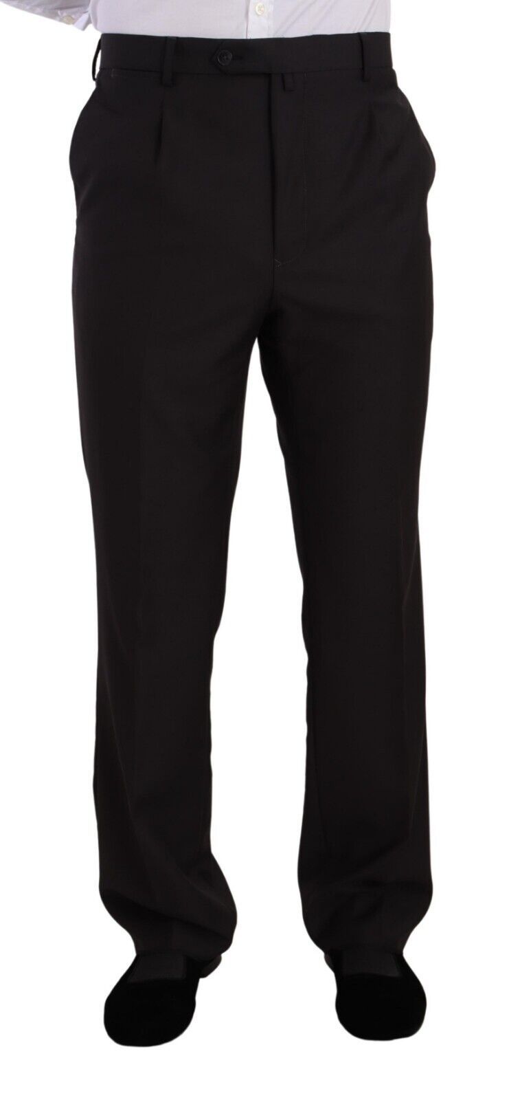 Dark gray Domenico Tagliente single-breasted formal suit, tailored fit with notch lapel, displayed on a mannequin.
