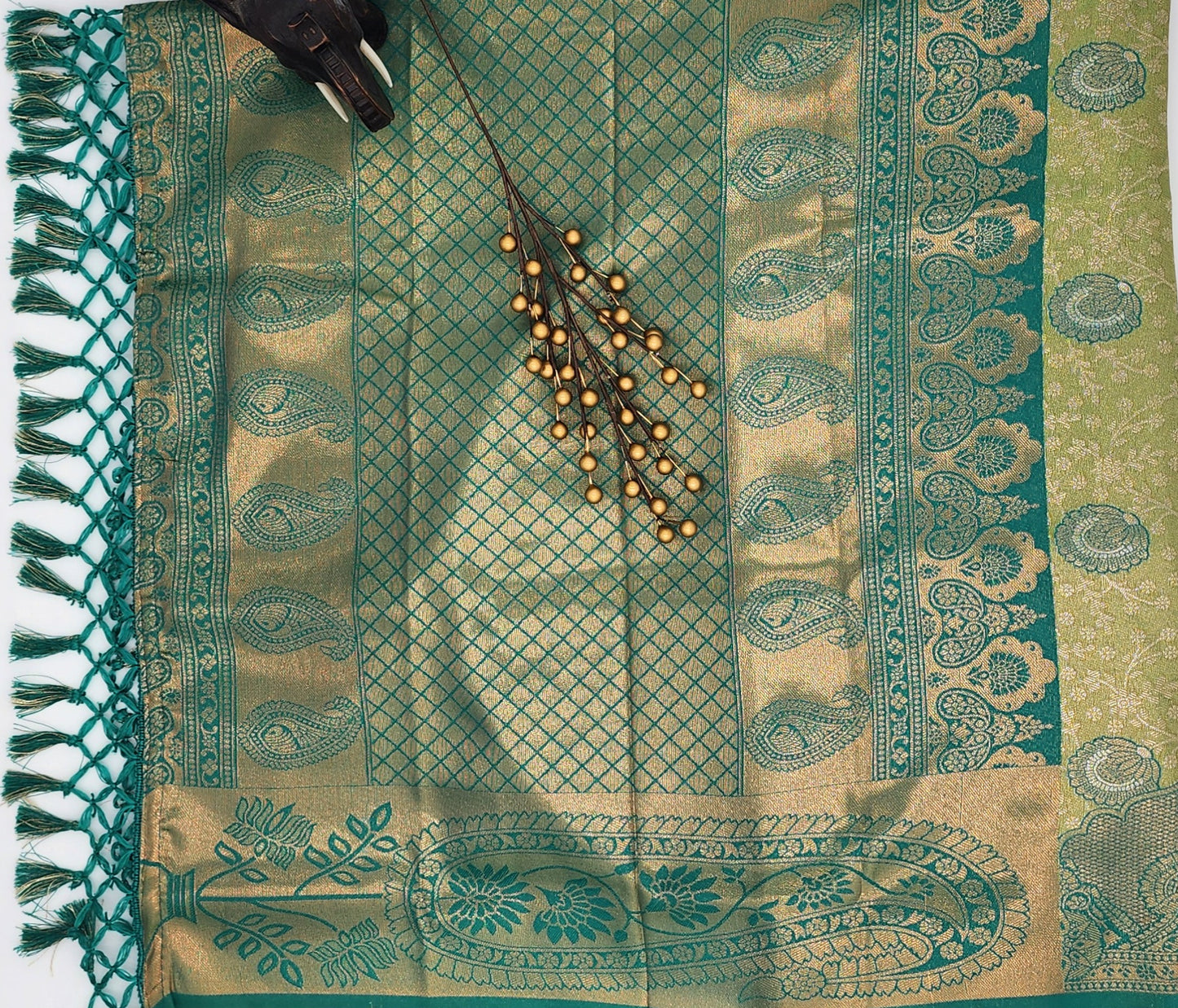 Sawari  Pattu Silk Designer Wedding Wear Saree Apple Green