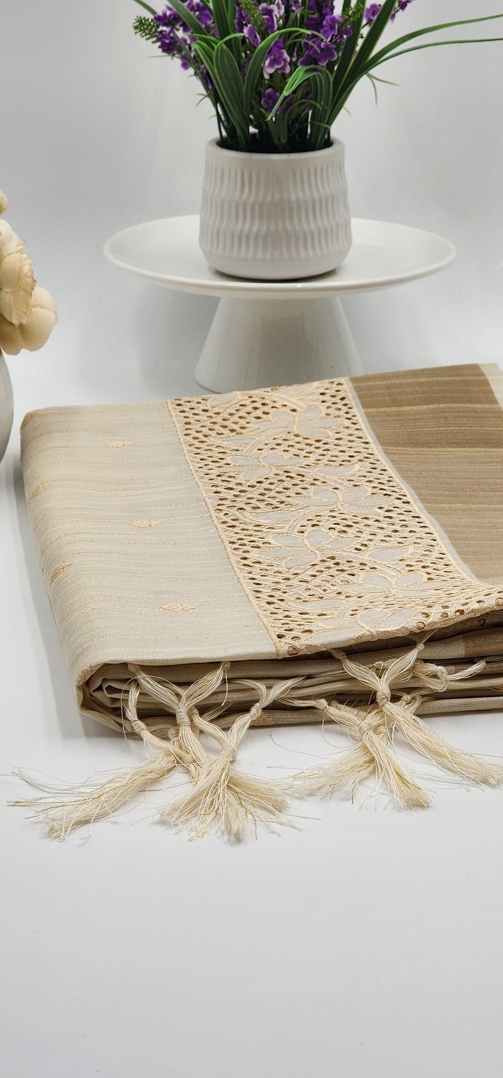 Linen Saree with cut work in Beige and chocolate border combo Eljoys Fashion