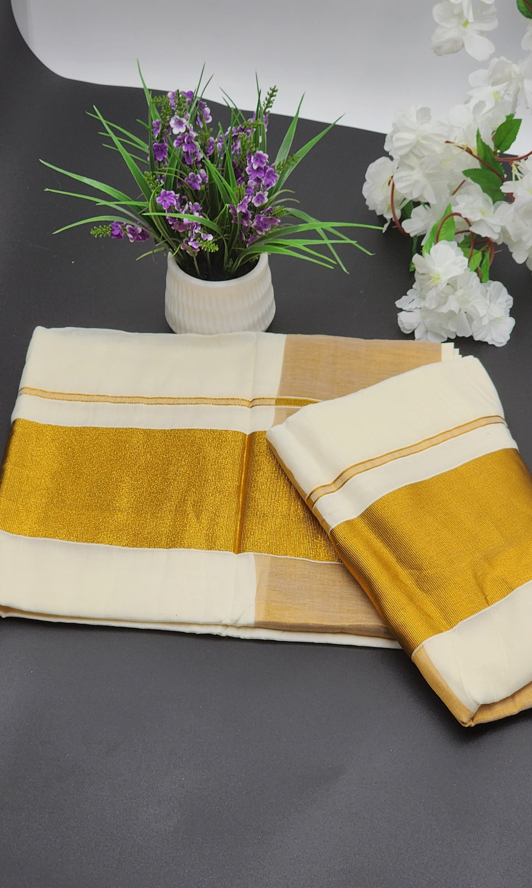 Tissue Silk Traditional Kerala Saree Large Gold Border - Eljoys Fashion 