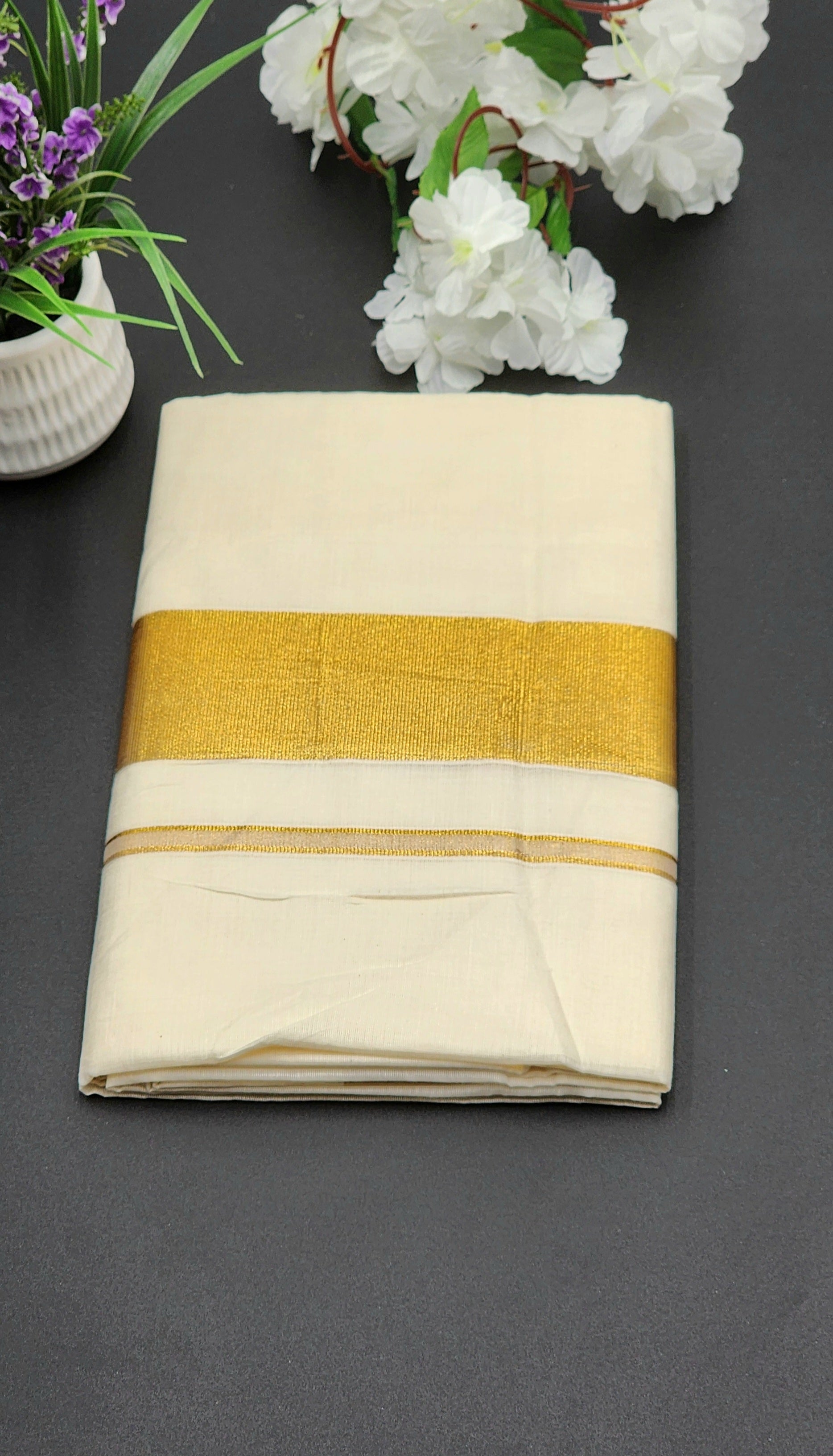 Tissue Silk Traditional Kerala Saree medium intense Gold Border - Eljoys Fashion 