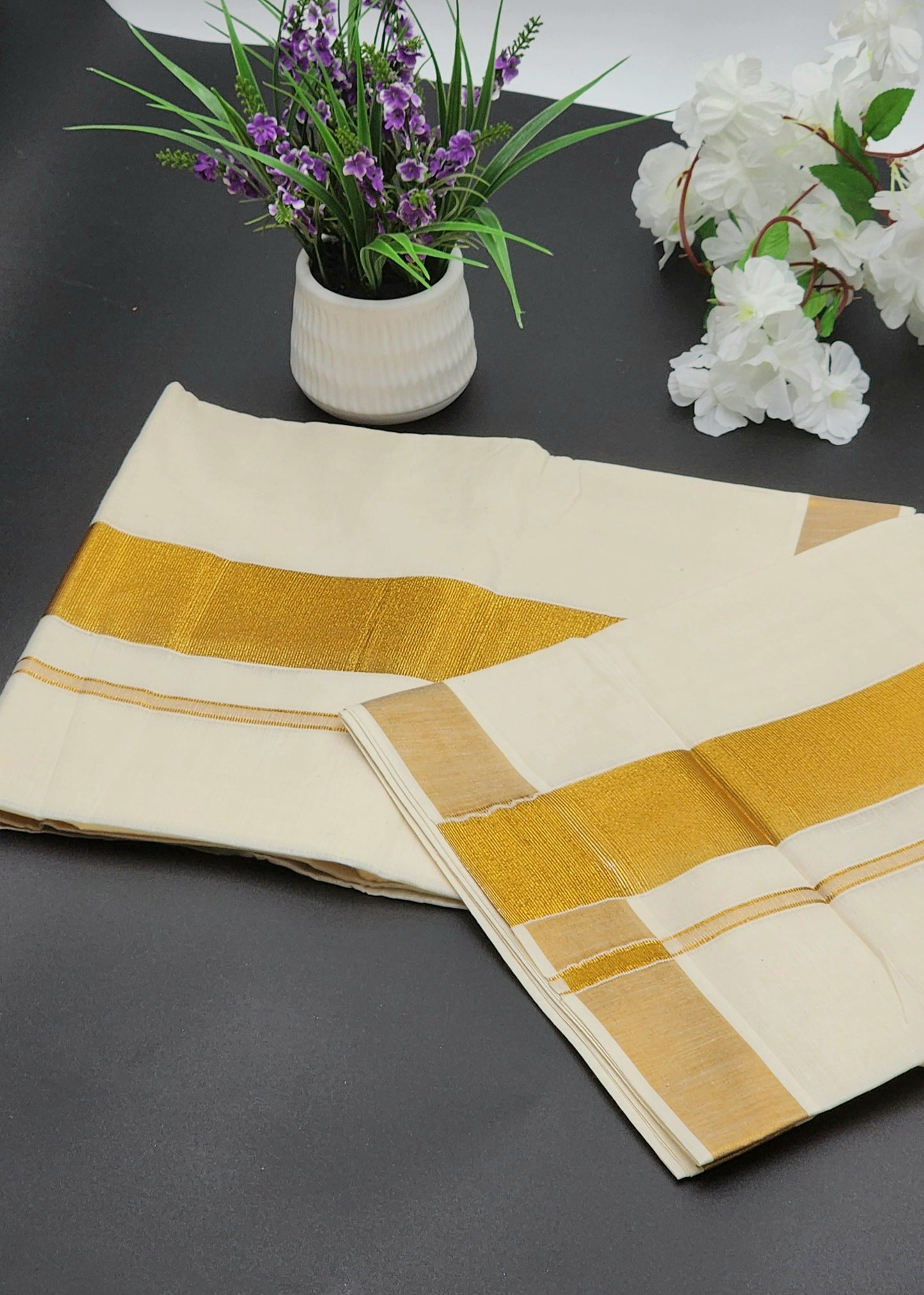 Tissue Silk Traditional Kerala Saree medium intense Gold Border - Eljoys Fashion 