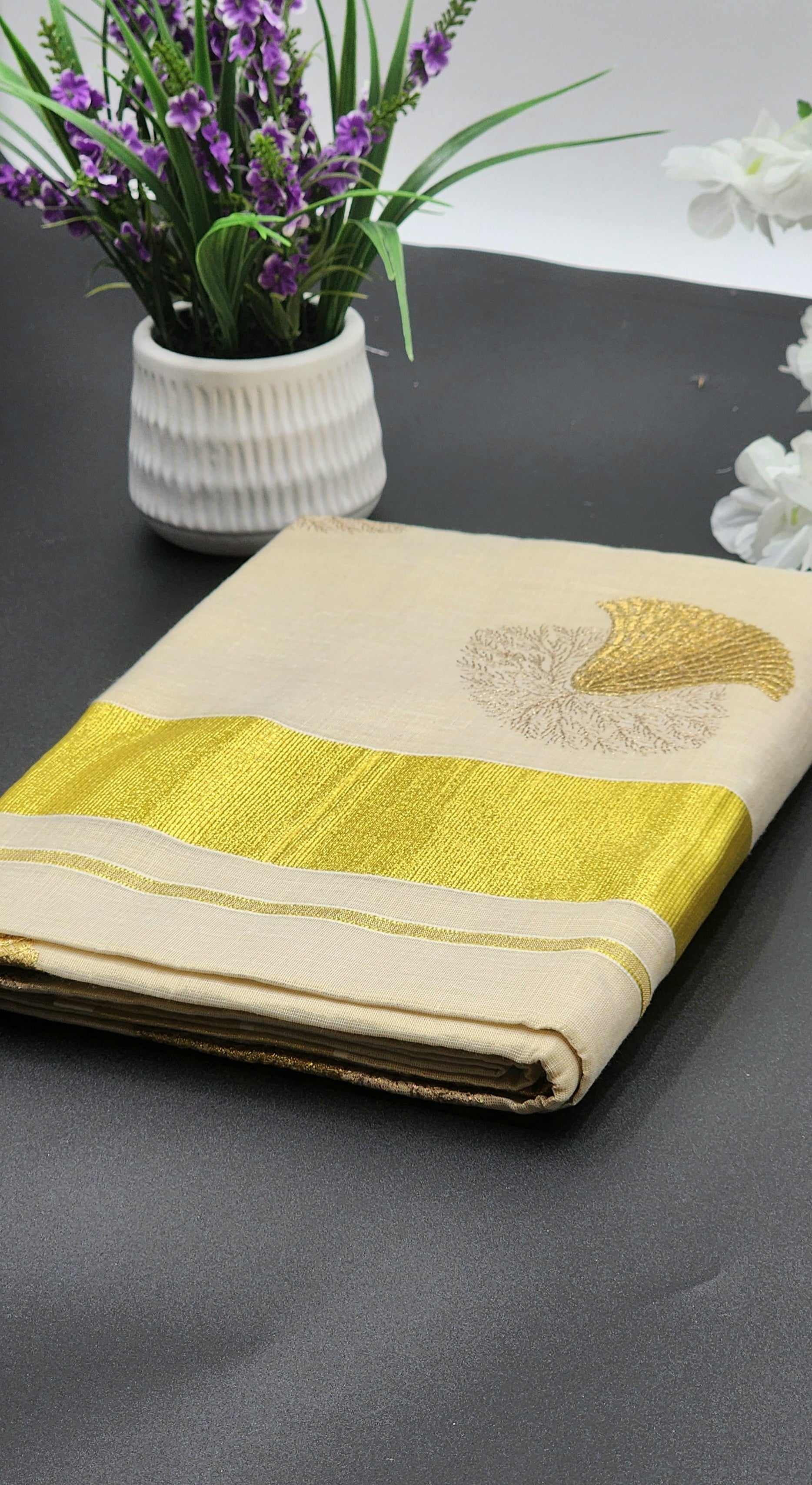 Tissue Silk Saree with medium border and beautiful Floral designs Eljoys Fashion