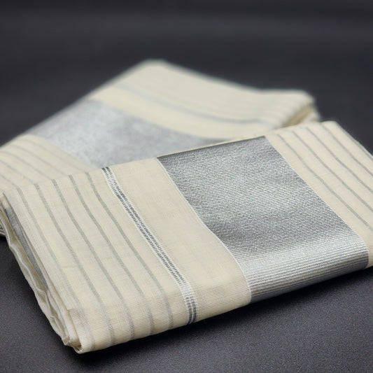 Set Mundu Full body Silver line and Thick silver border