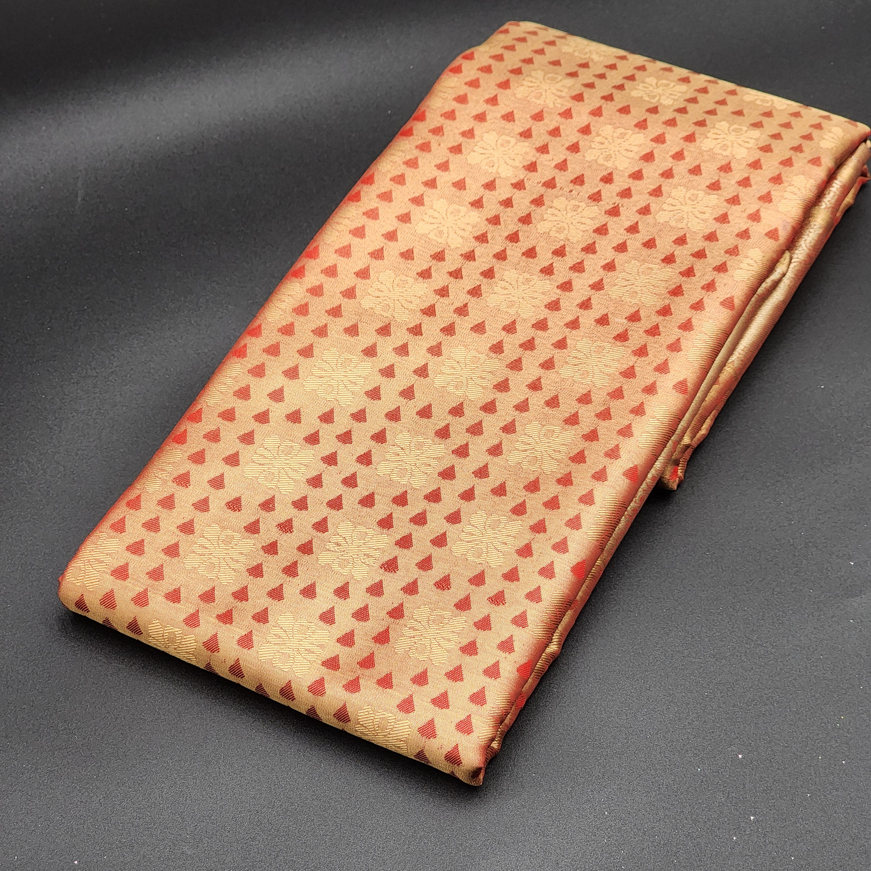 Saree - Rich Golden base colour with intricate Maroon cloured woven heart - 1170 Eljoys Fashion